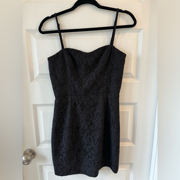 French Connection Lace in Black - Picture 3 of 4